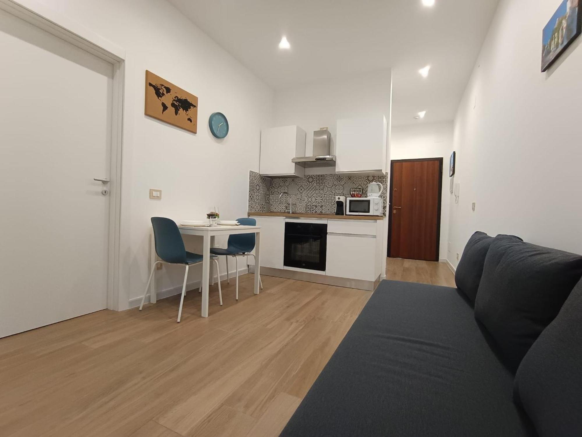 Apartament Dimora Crispi 70 Bari Zewnętrze zdjęcie