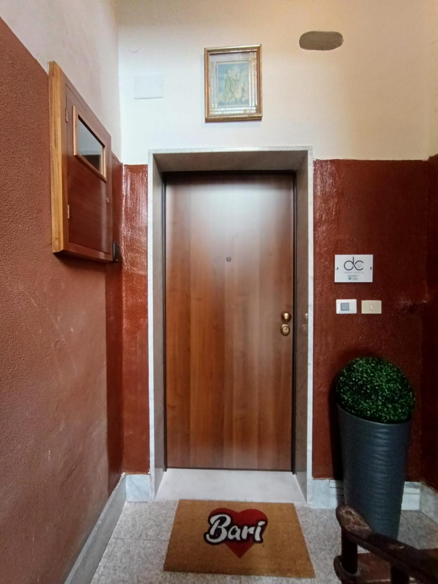 Apartament Dimora Crispi 70 Bari Zewnętrze zdjęcie